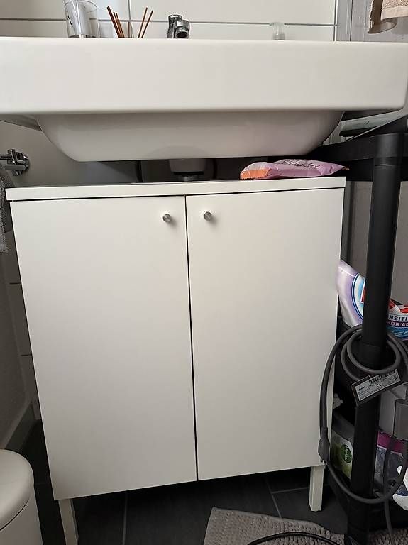 Armadi: Badezimmer Schrank – Usato da Wigoltingen venduto da Nomiii18