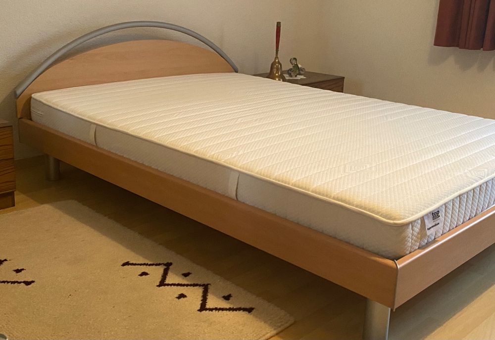 bett-1-40-x-2-00m-kaufen-auf-ricardo