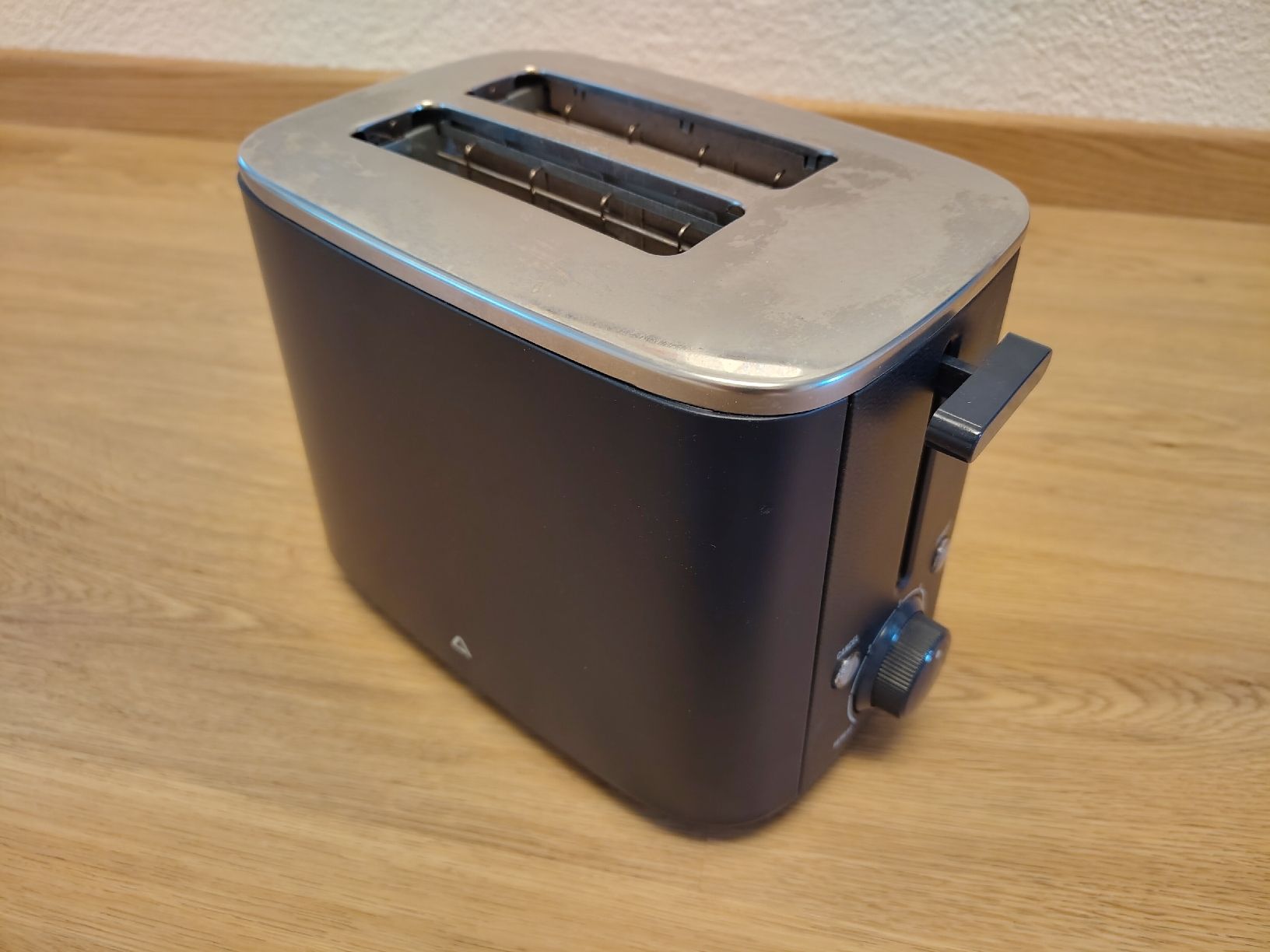 Elettrodomestici da cucina: Toaster in dunkelblau. Kaum gebraucht. – Usato da Zürich venduto da Almohammed 3