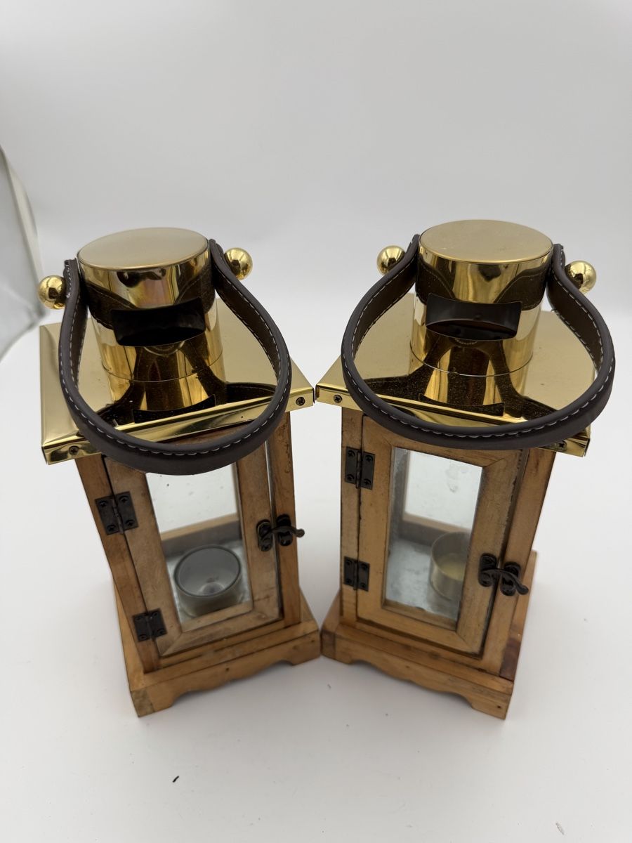 Lanterne: 2 Windlichter Holz Messing mit Ledergriff gebraucht – Usato da Rotkreuz venduto da GoldHeinz
