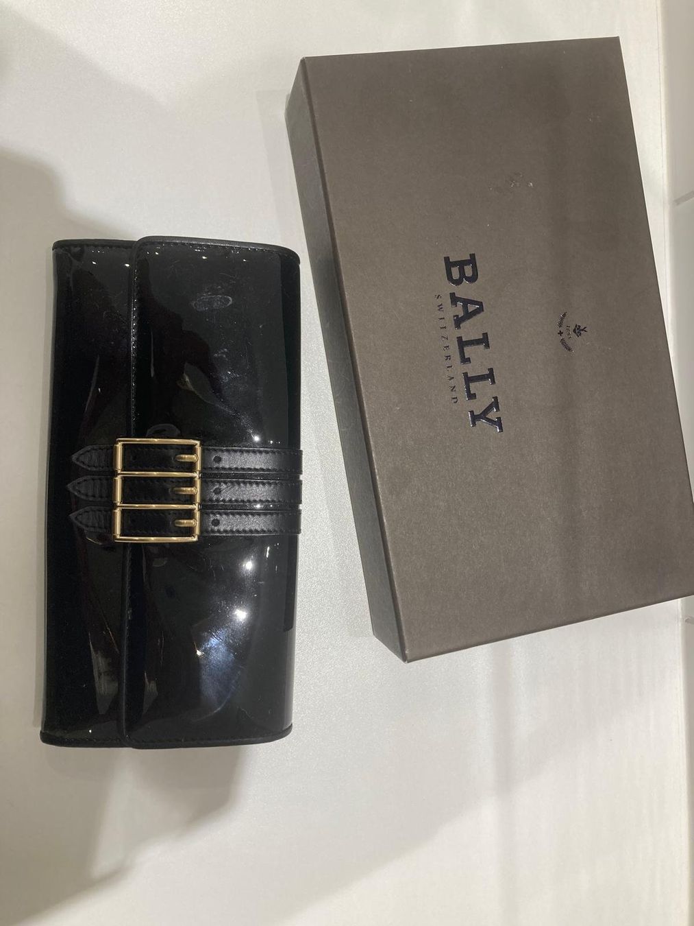 Bally Portefeuilles: Bally Brieftasche Lackleder schwarz mit Box – D'occasion à Niedergösgen par Adrechada