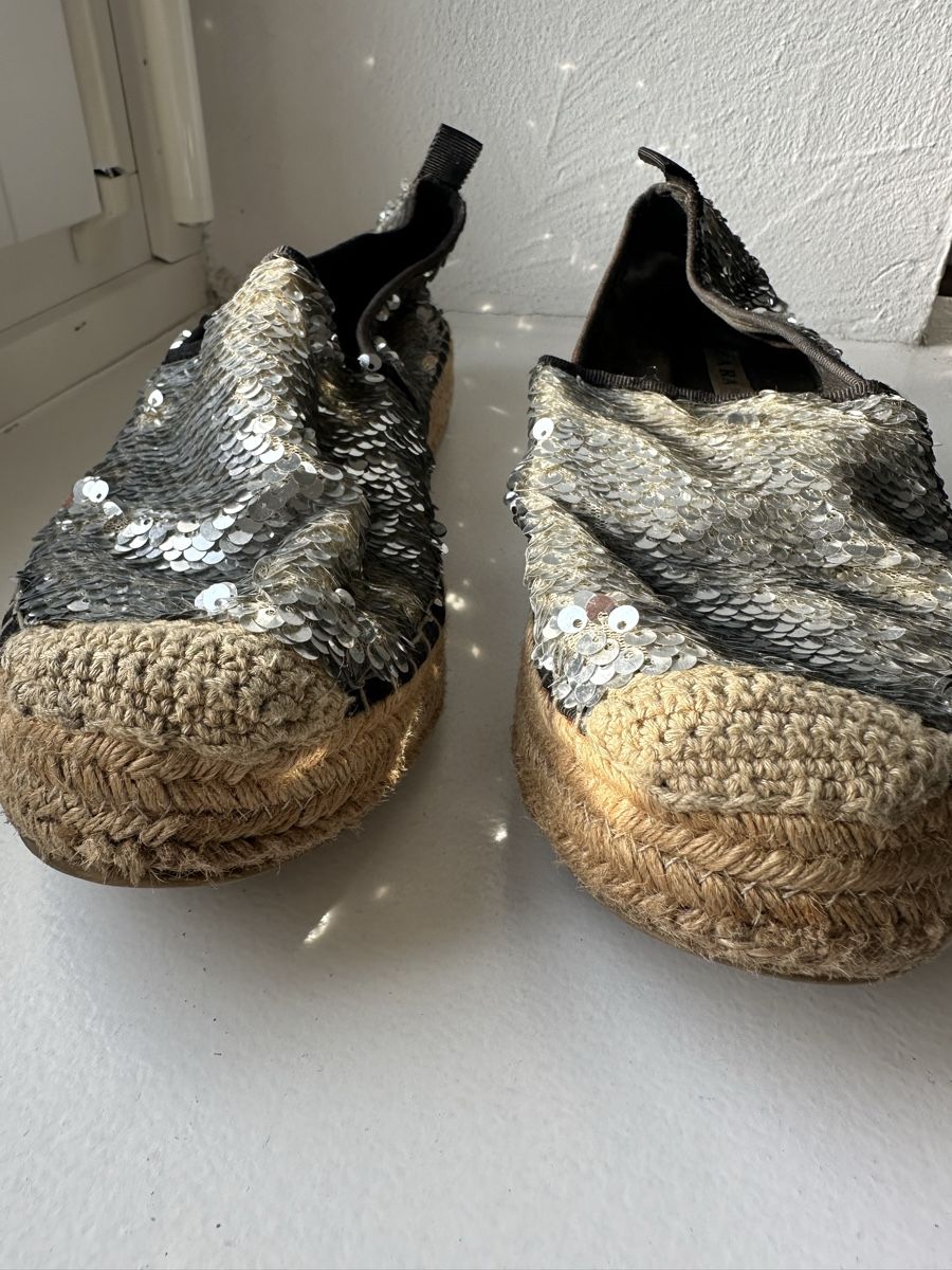Zara Scarpe da donna: Sequined silver espadrilles ZARA size 39 – Usato da Uster venduto da Monika_OB 1