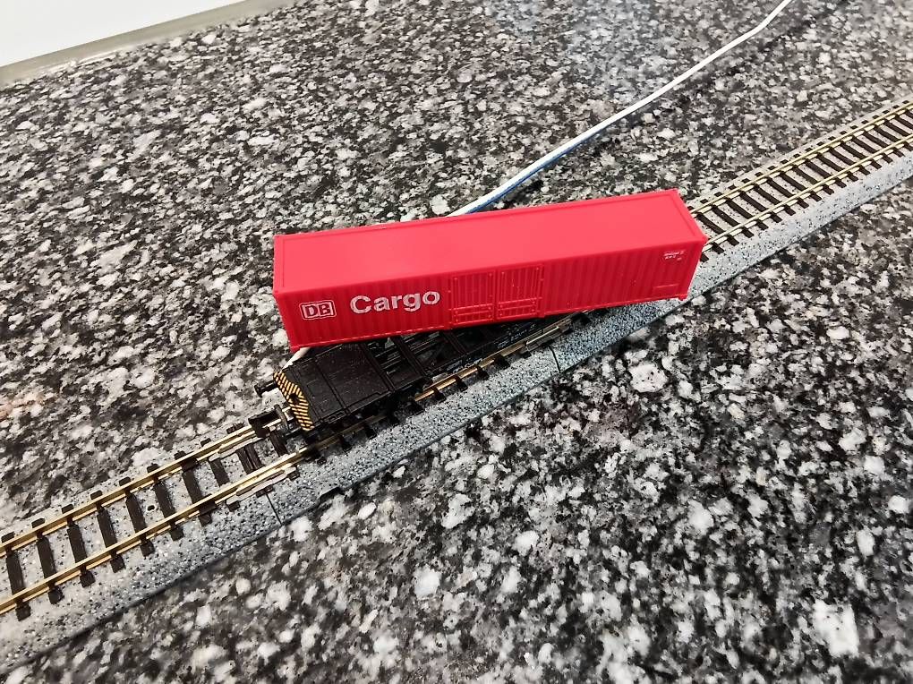 Trix Modelleisenbahnen: Minitrix 15298 Containerwagen / neuwertig in OVP – Neu (gemäss Beschreibung) aus Küsnacht ZH von UrBaRo 4
