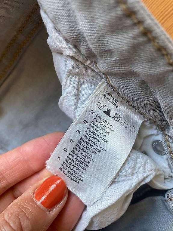 H&M Jeans: Hellgraue Jeans – D'occasion à Aarau par lacrimara 2