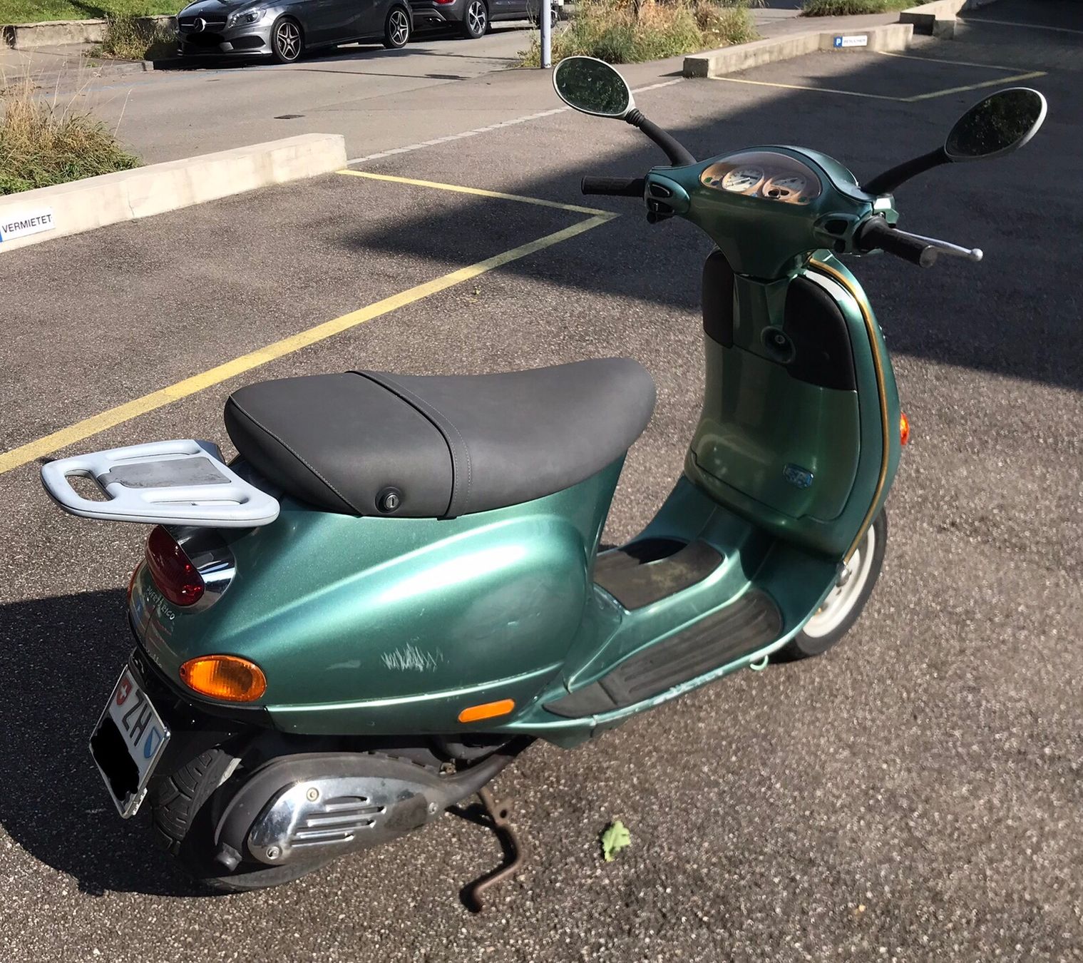 Vespa Scooters: Piaggio Vespa ET4 125, grün – Defekt aus Zürich von  2