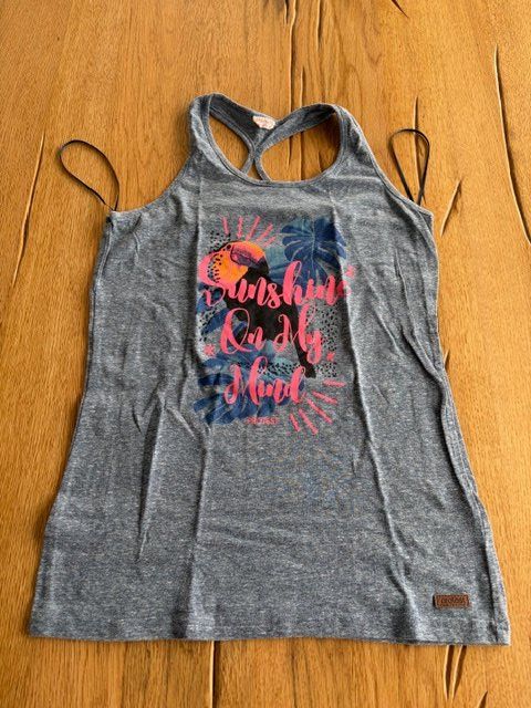 Protest Camicette, T-shirt & Top: Schönes Protest - Kid's Mädchen Top  Grösse 176 – Usato da Hohenrain venduto da Kiendan