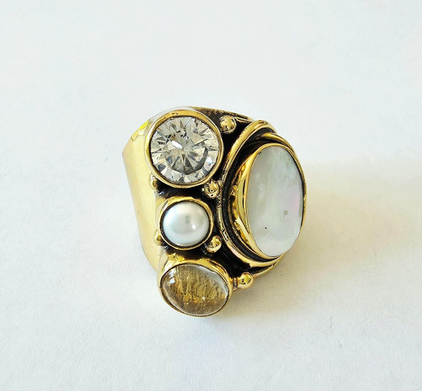 Anelli: Designer-Ring Bronze mit Perlmutt, Perle & Zirkonia - Neu – Nuovo e nell'imballaggio originale da Uetikon am See venduto da Springdream 1