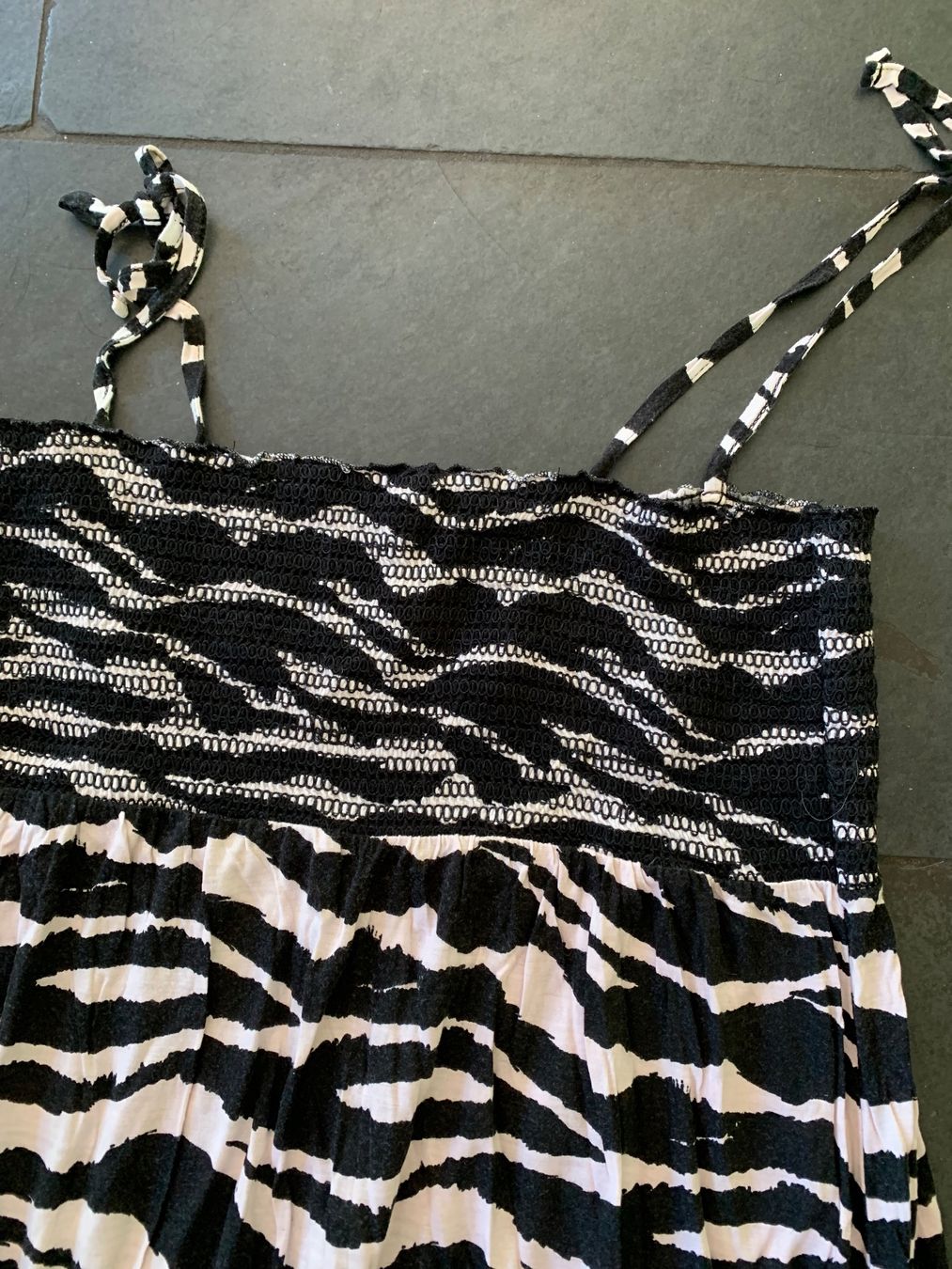 H&M Kleider: Sommerkleid Gr.L – Gebraucht aus Rudolfstetten von medium02 1