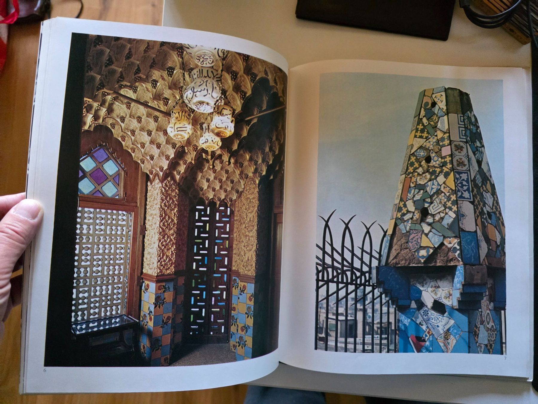 Libri: Antoni Gaudi - Gestalter unserer Zeit - 1969 – Usato da Walterswil BE venduto da Lonitti 1