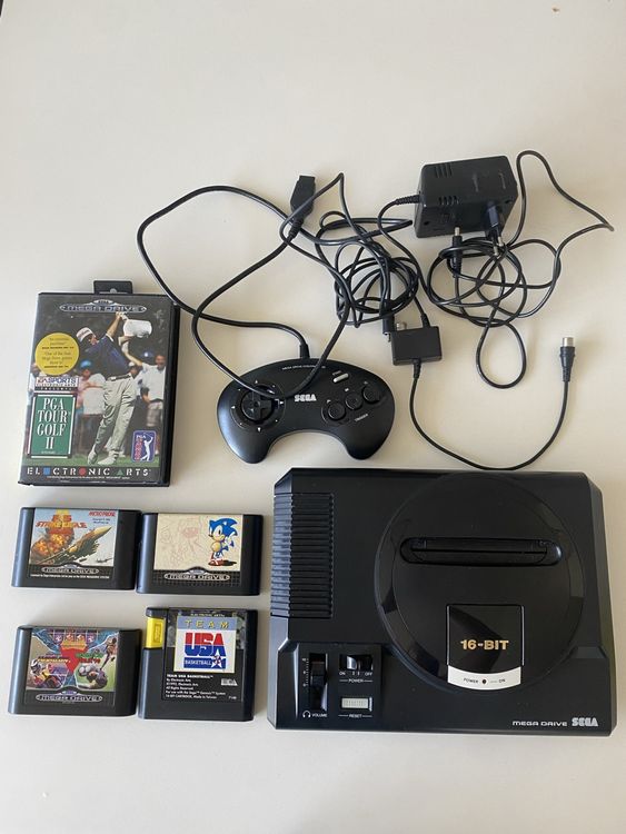 SEGA MEGA DRIVE mit 1 Konsole und 5 Spiele (Gebraucht) in für CHF 50 ...