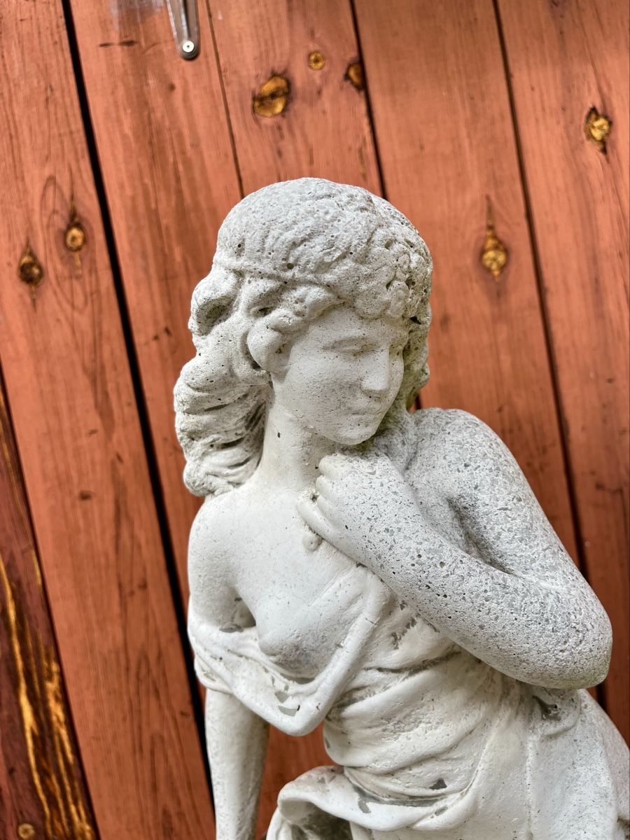Sculture & Statue: Statue Frau – Usato da Hermetschwil - Staffeln venduto da Juergso 1