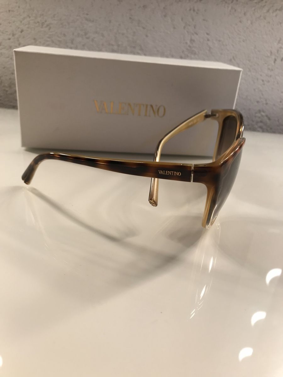 Valentino Occhiali & Lenti: Valentino Sonnebrille – Usato da Erlinsbach SO venduto da VWV1 1