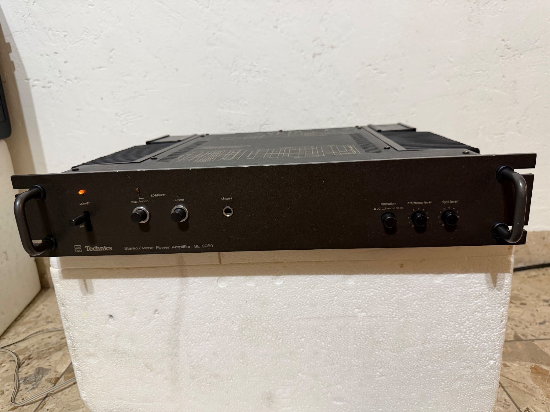 Technics Verstärker: Technics SU-9070 und SE-9060 – Gebraucht aus Plan-Les-Ouates von Shocc 1