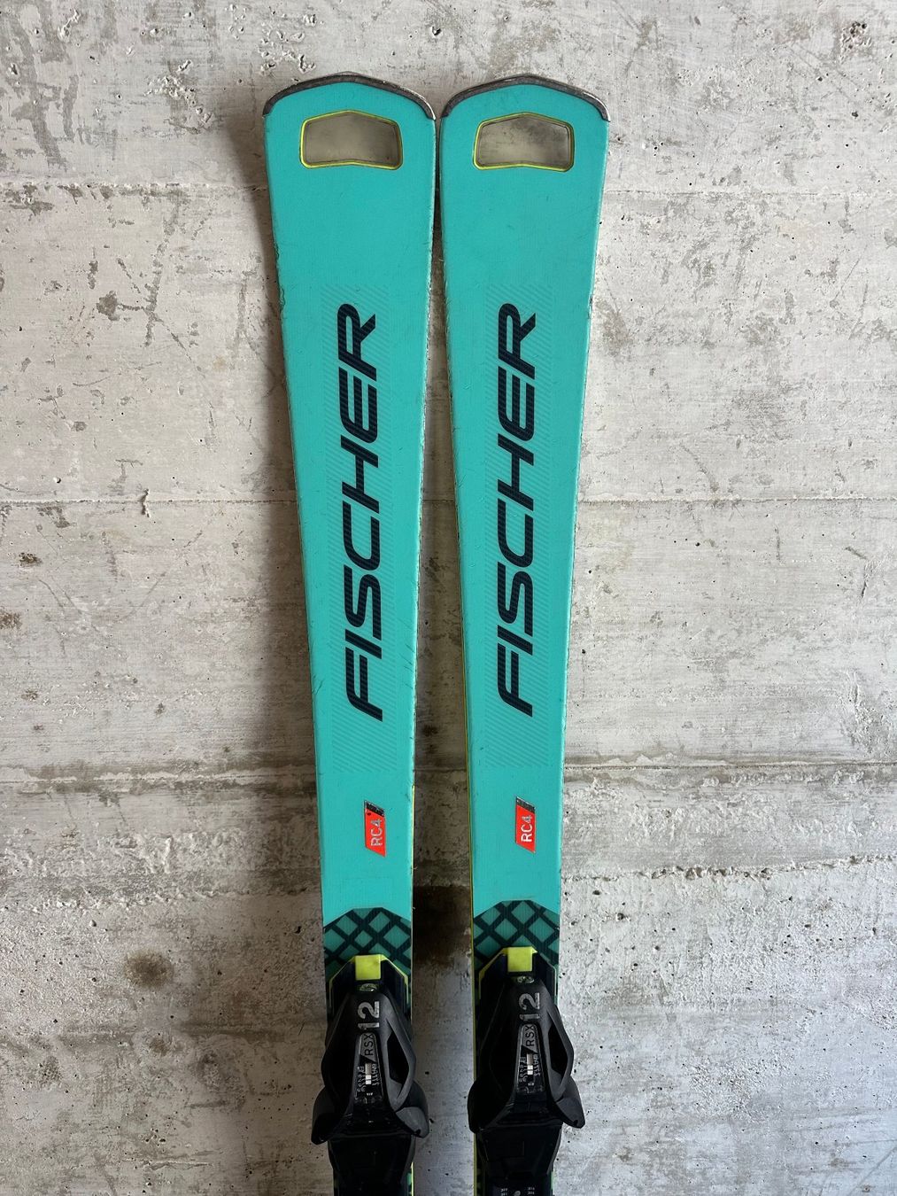 Fischer Skis: Fischer RC4 SC Ski 155CM – Gebraucht aus Emmenbrücke von karkarkar 1