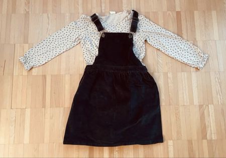 Cord-Latzkleid mit Bluse, Grösse 134