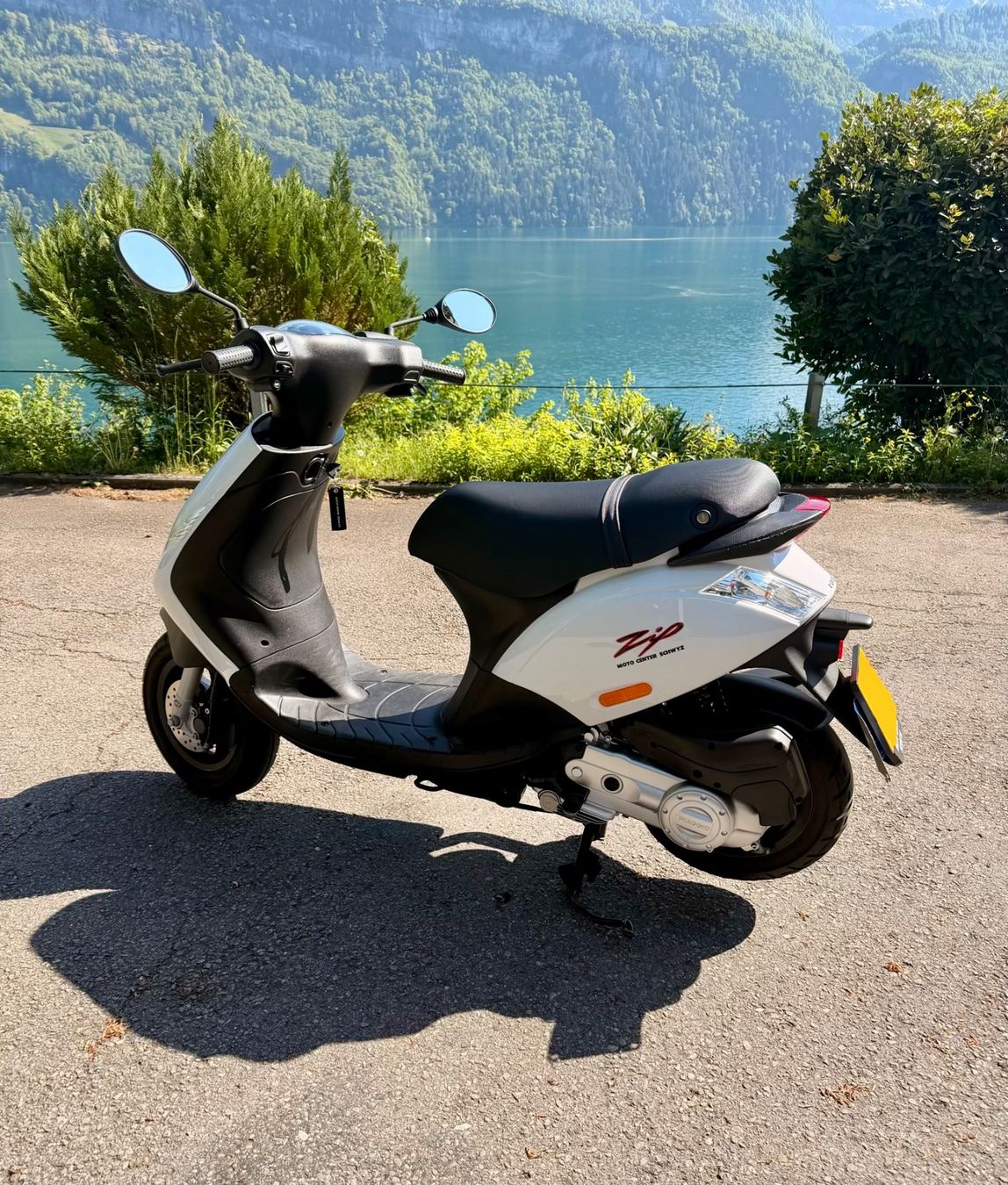 Piaggio Strada: Piaggio ZIP 50 weiss – Usato da Gersau venduto da walin_6442 2