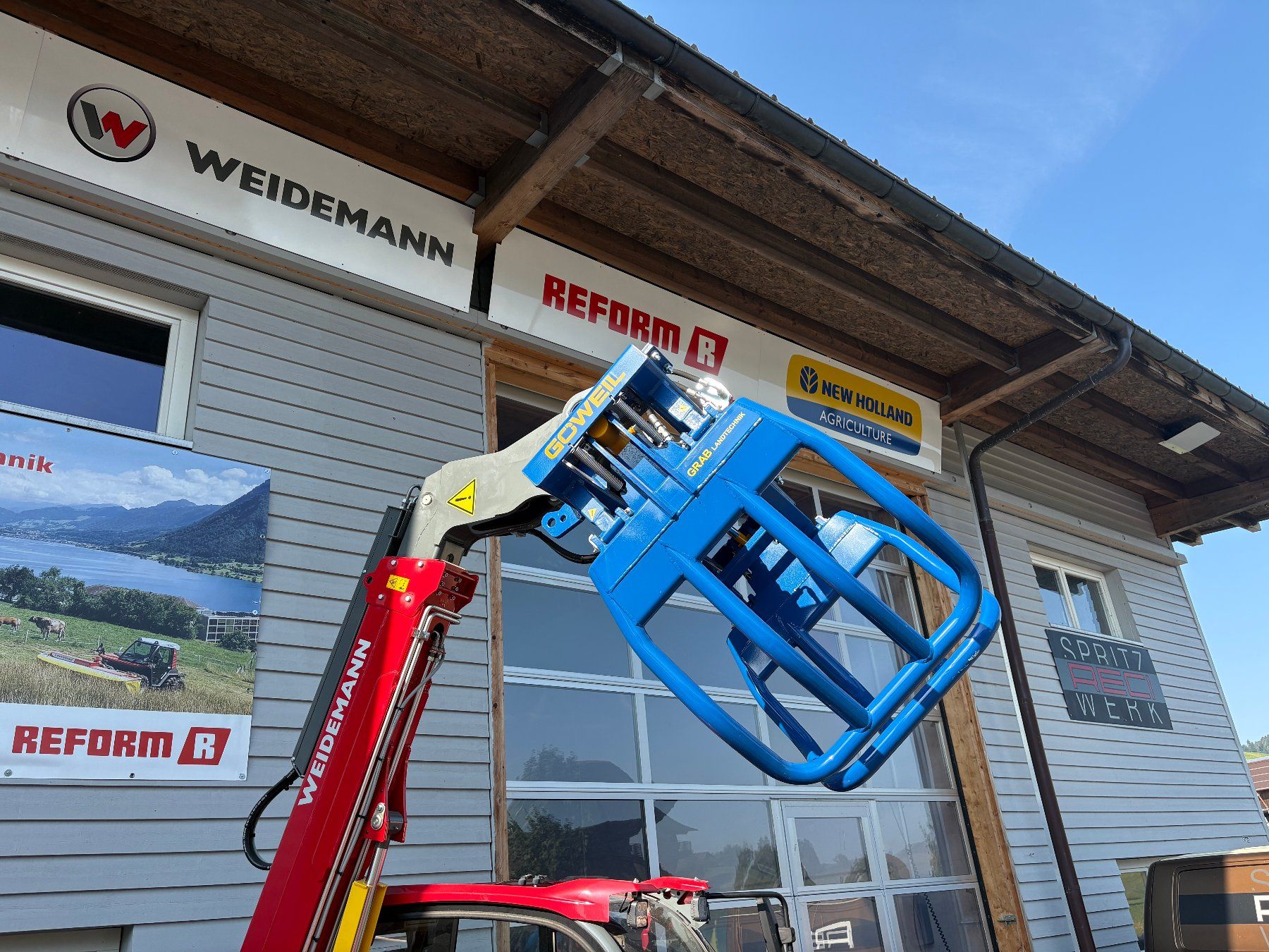 Göweil Tutte le macchine: Göweil Rundballen Greifer – Nuovo e nell'imballaggio originale da Unterägeri venduto da Zermatt012 1