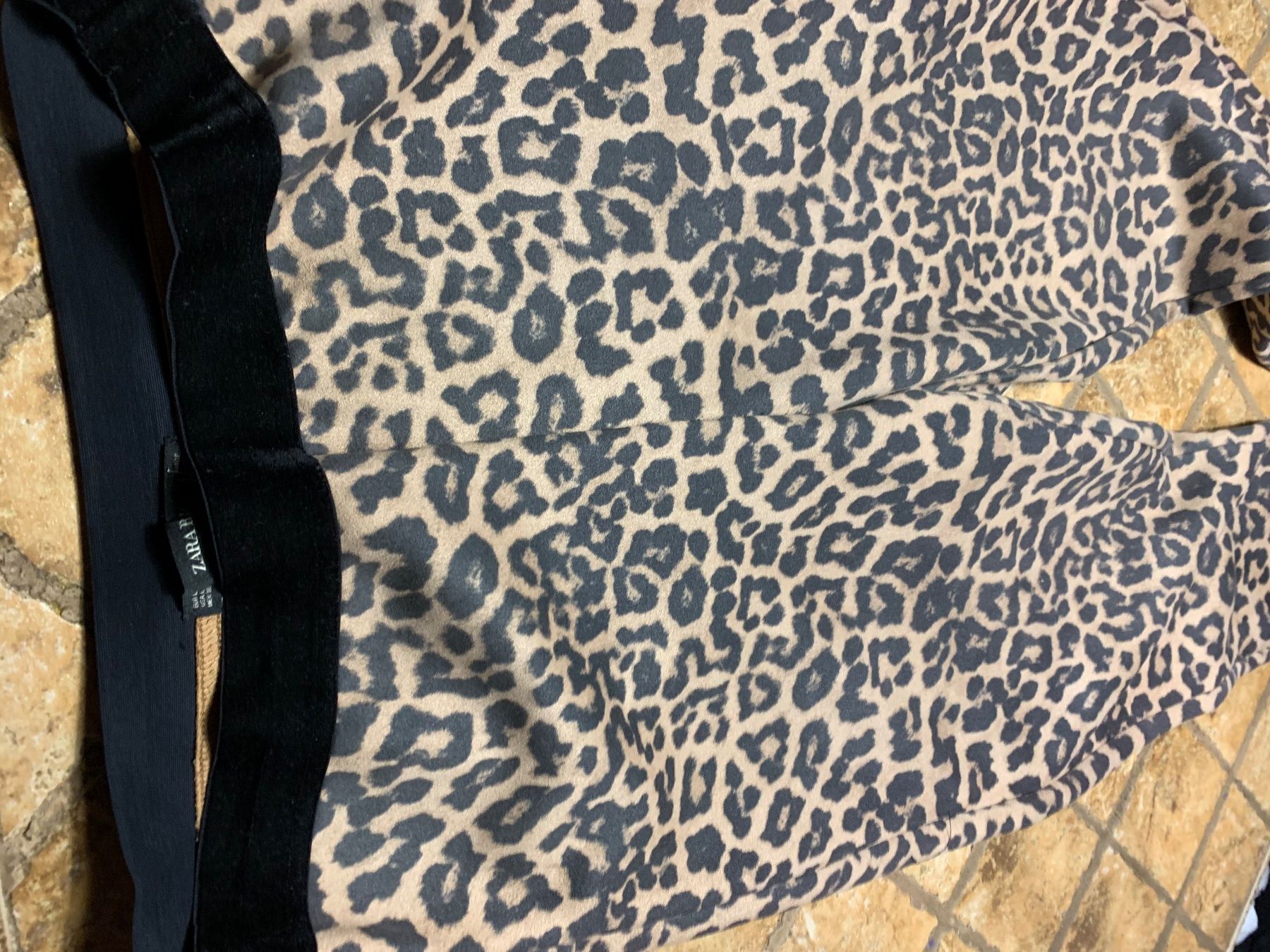 Zara Pantaloni: Pantaloni Zara Basic termici stampa leopardata – Nuovo (secondo la descrizione) da Gordevio venduto da LanaZimm 7