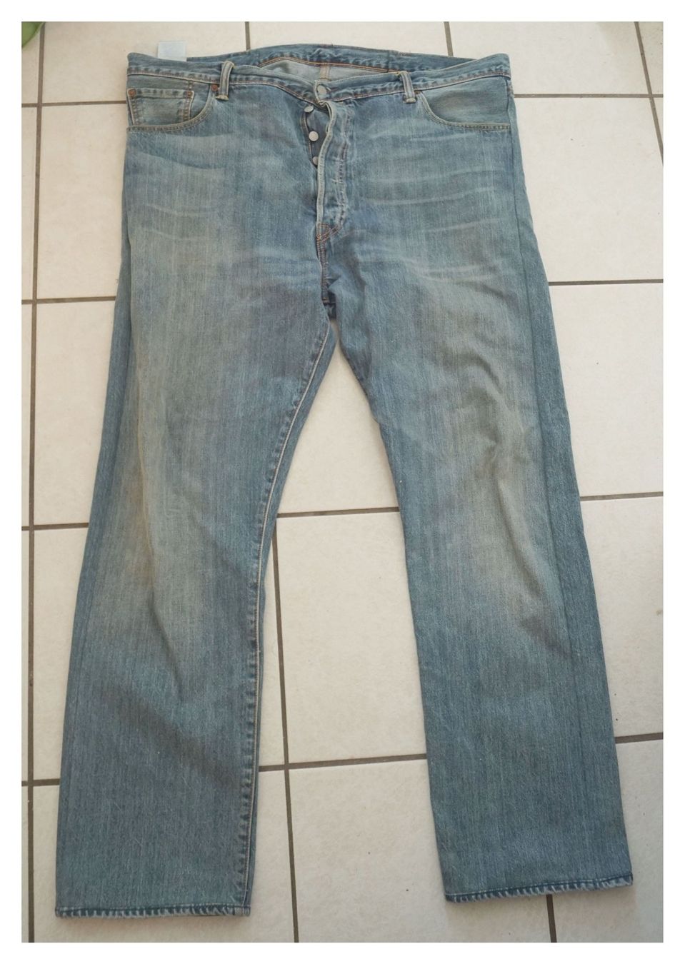 Jeans: Levi Strauss 501, W44, L34 – Usato da Flamatt venduto da samowarow