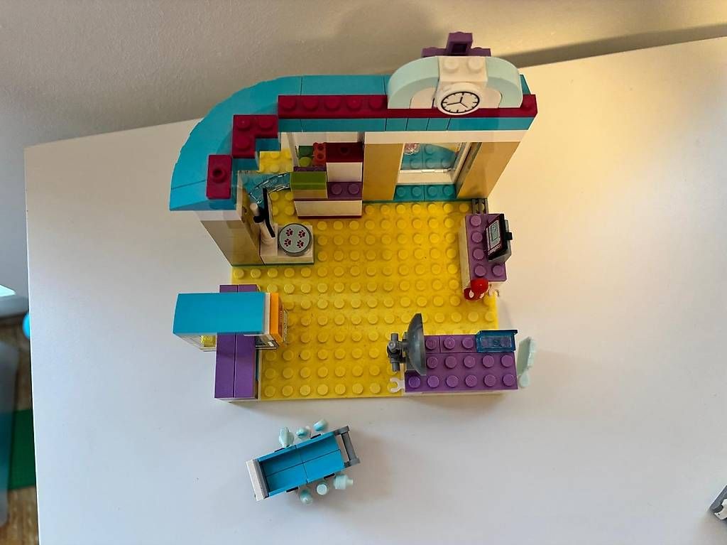 Lego Spielzeuge: LEGO Friends 41085 - Tierklinik – Gebraucht aus Rütihof von sul_s5r2 2