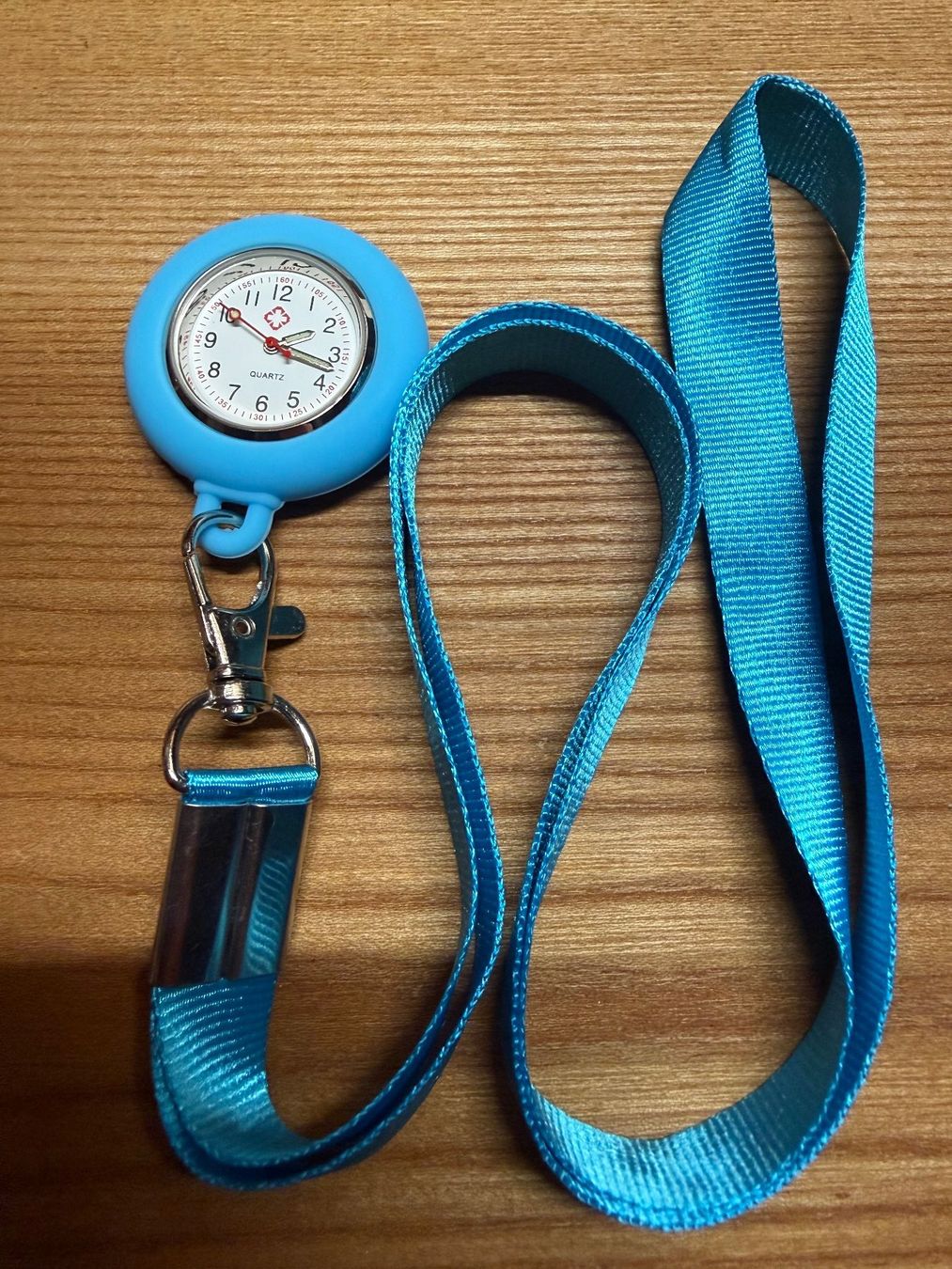 Orologi: Schwesternuhr Quartz mit Schlüsselband hellblau – Nuovo e nell'imballaggio originale da Samedan venduto da PflegeWerkzeug
