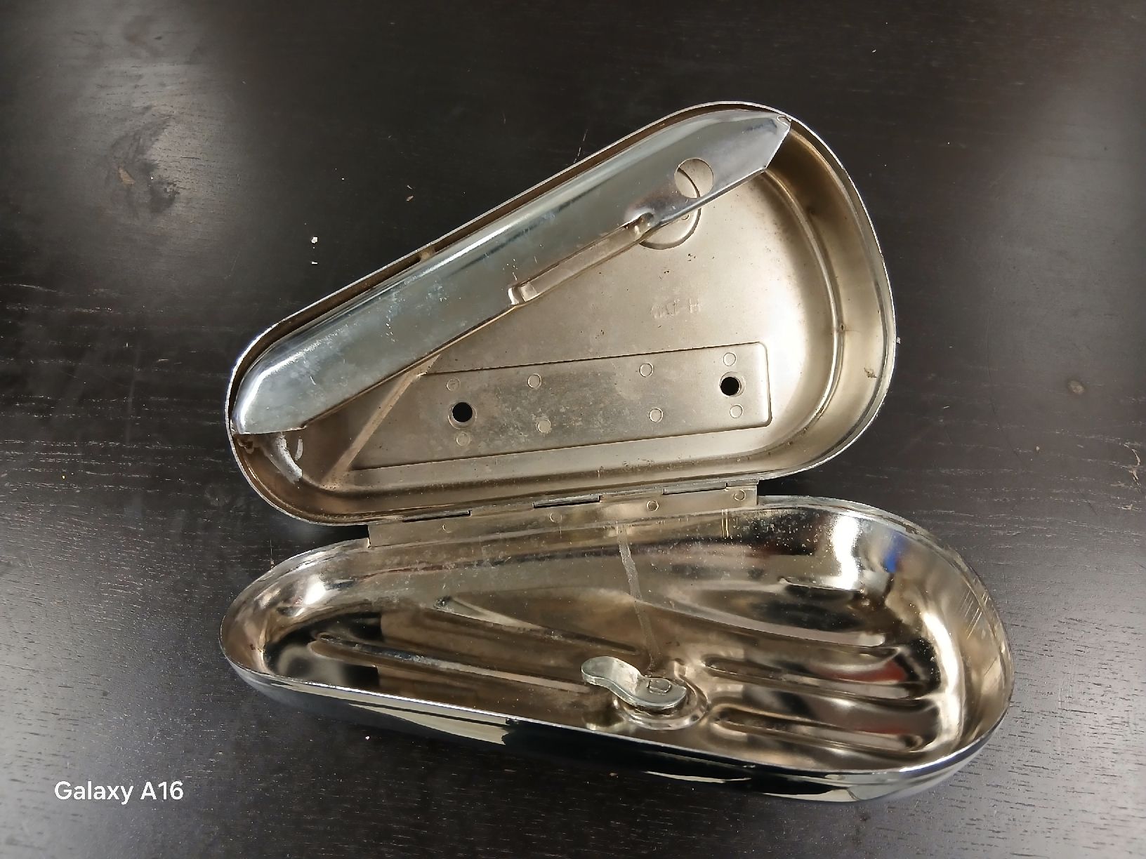 Harley-Davidson Tutti i ricambio per moto: boîte de outils harley davidson – Usato da Romanel-s-Lausanne venduto da site76
