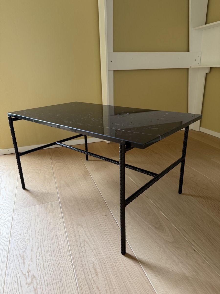 Tavoli: Hay Rebar Coffee Table / Beistelltisch - schwarzer Marmor – Usato da Andelfingen venduto da reggatta_de_blanc