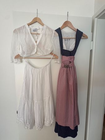 echt bayr. Dirndl mit Spitzenbluse und Unterrock