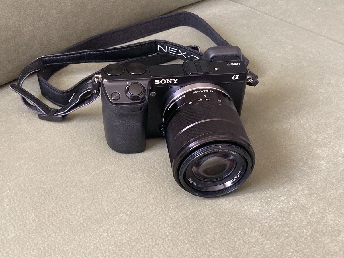 Sony Kamera: SONY NEX-7 Shuttercount unter 1200! – Gebraucht aus Flims Dorf von daFlem