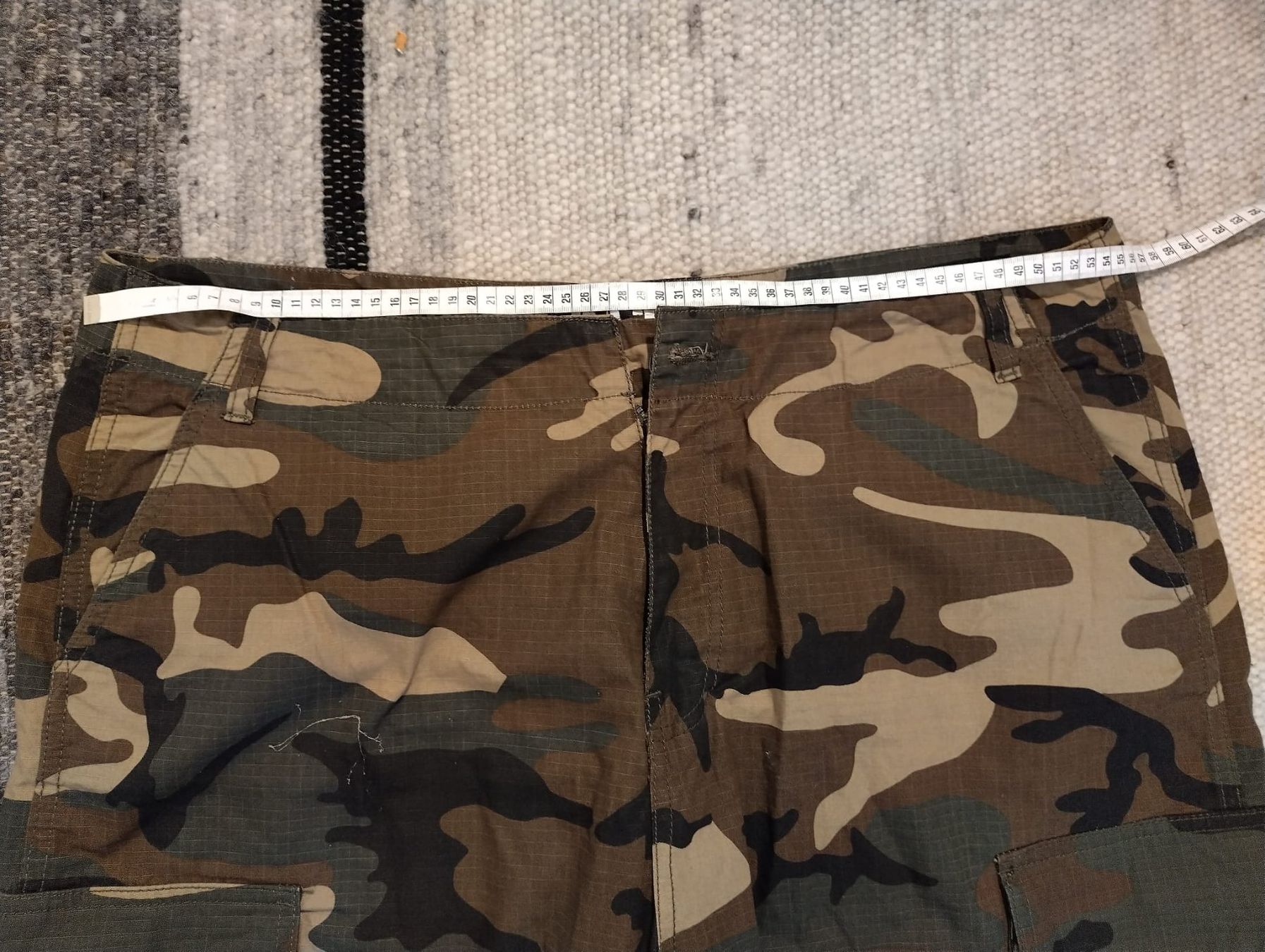 Alpha Industries Pantaloni: Alpha Industries Cargohose -Camo. Gr.40 - 100% Baumwolle – Usato da Dornach venduto da Taxi12 2