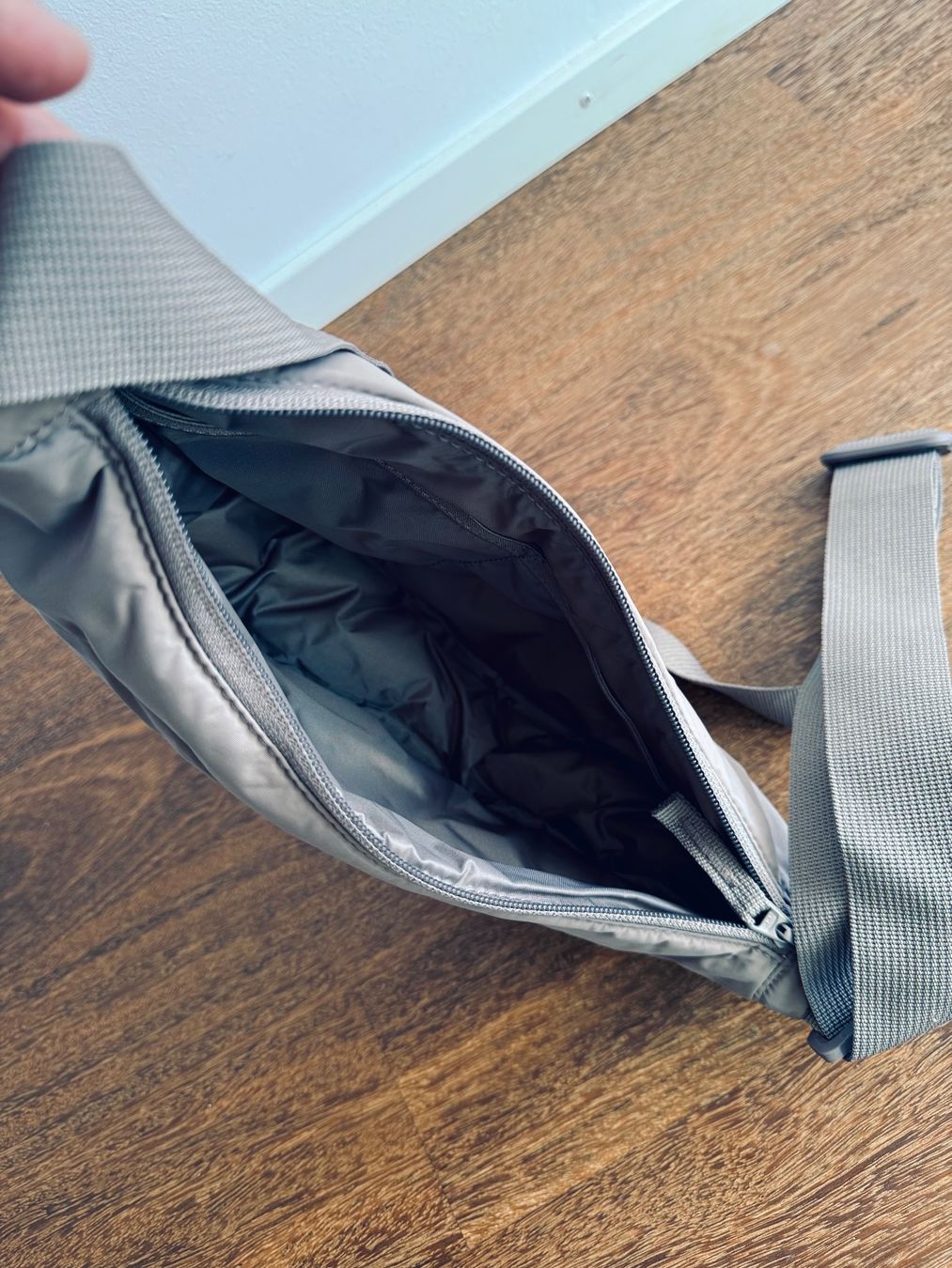 Borse: GOT BAG Puffer Moon Bag Oyster – Nuovo (secondo la descrizione) da Ennetbaden venduto da DanielCPH 3