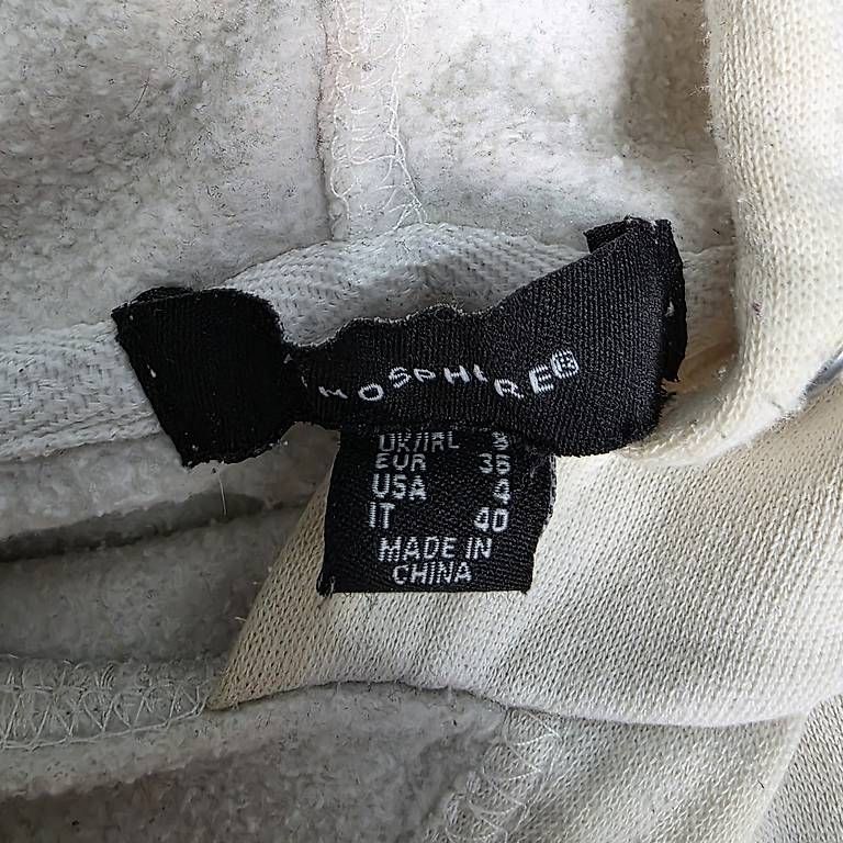Pulls & Sweat-shirts: Pull blanc "Not Interested" – D'occasion à Neuchâtel par davenvy 2