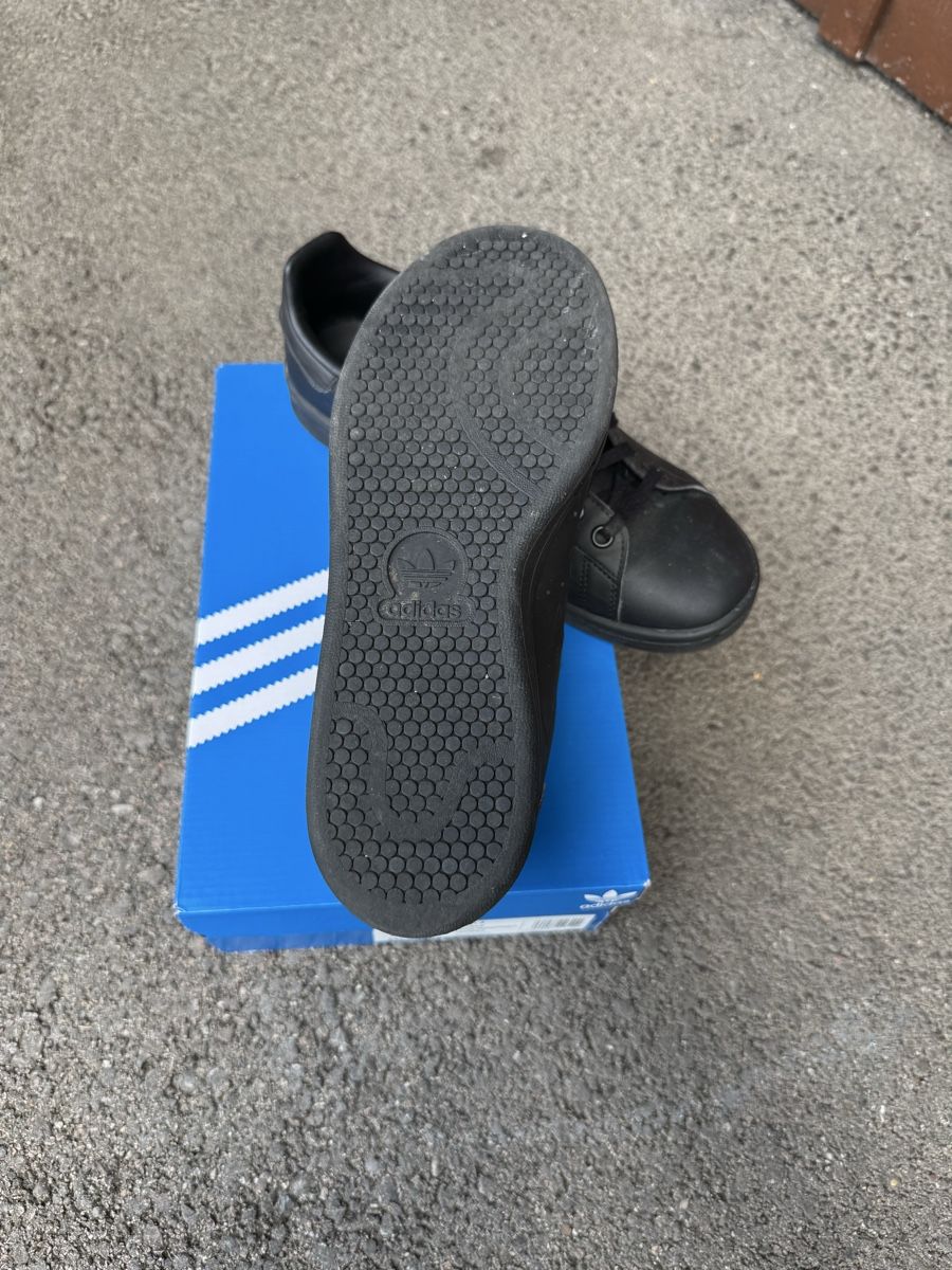 Adidas Damenschuhe: Baskets Adidas Stan Smith noires 38 2/3 – Neu (gemäss Beschreibung) aus Porrentruy von fee_24 2