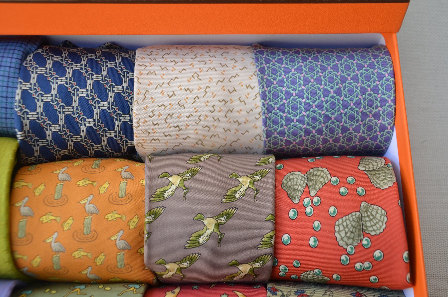 Hermès Cravatte: 12 x Krawatte / Cravate Hermès  Soie/ Seide – Usato da Collonges venduto da Auganien 3