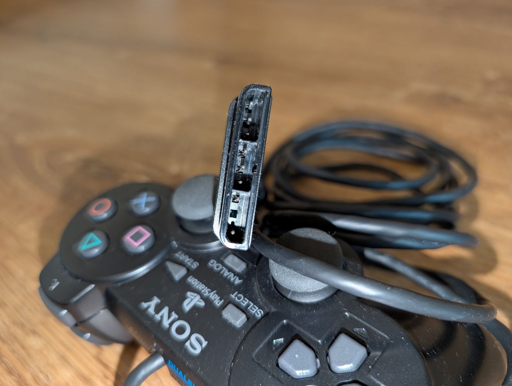 Sony Controller: Sony PlayStation 2 Controller DualShock 2 – Defekt aus Veltheim AG von gamingboy 7