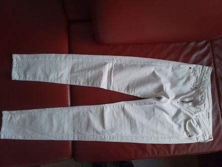 Schöne weiße Hose von MNG SUPER SLIM
