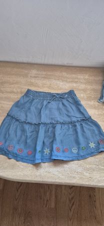 1 Rock und 2 kurze Hose Gr 164