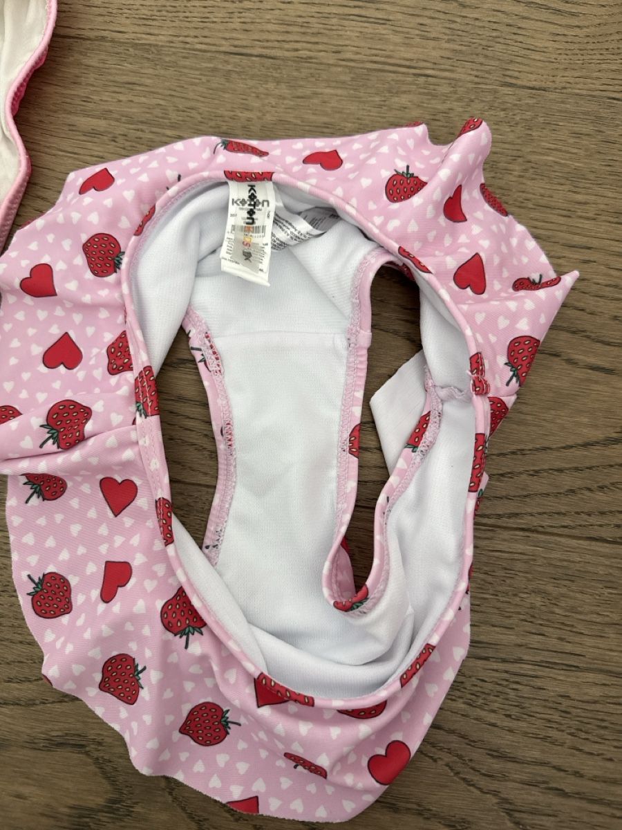 Costumi da bagno & Bikini: Childrens Swimsuits 2-piece Set Used Condition – Nuovo (secondo la descrizione) da Oberglatt ZH venduto da Sale12 3