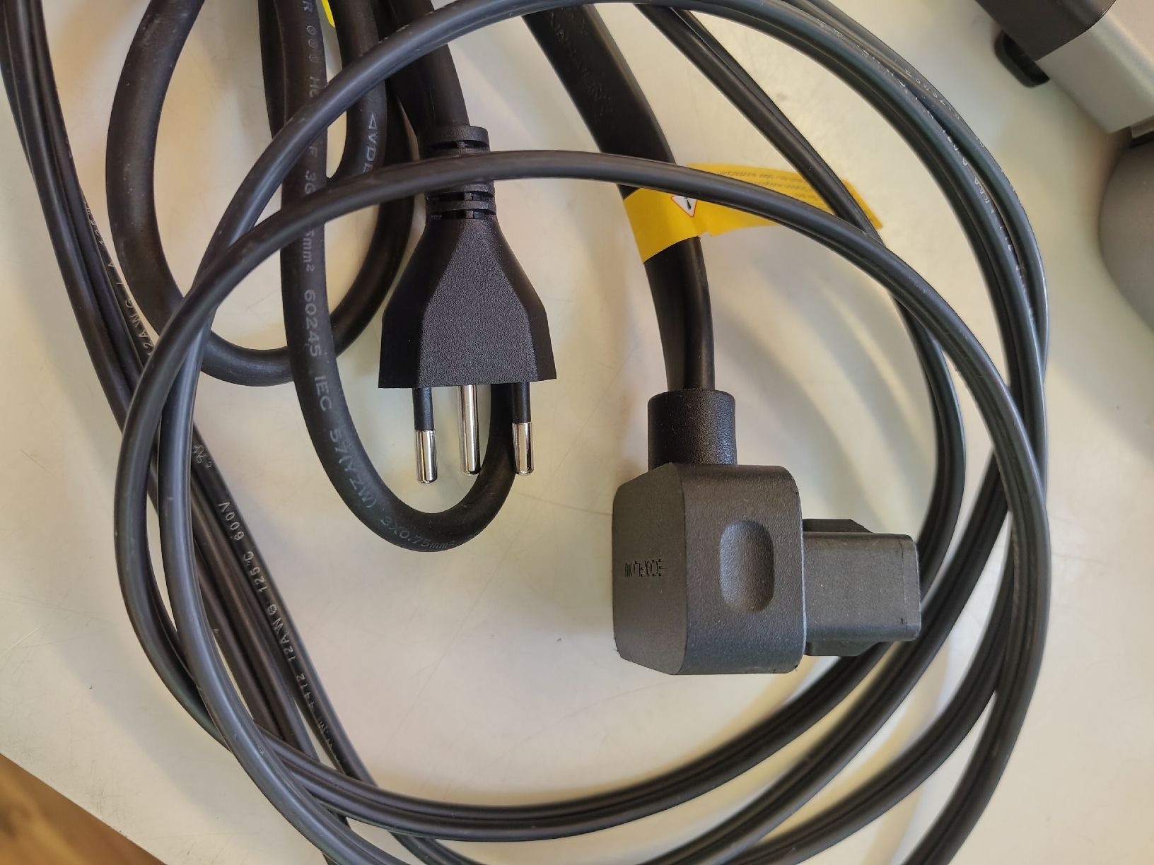 Ecoflow Wechselrichter: Ecoflow PowerStream Mikrowechselrichter 600Watt – Gebraucht aus Goldau von hergercomputer 2