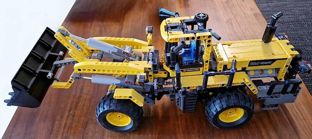 Kit di costruzioni: Lego Technic 8265 Radlader - guter Zustand – Usato da Lenzerheide/Lai venduto da Scornia 4