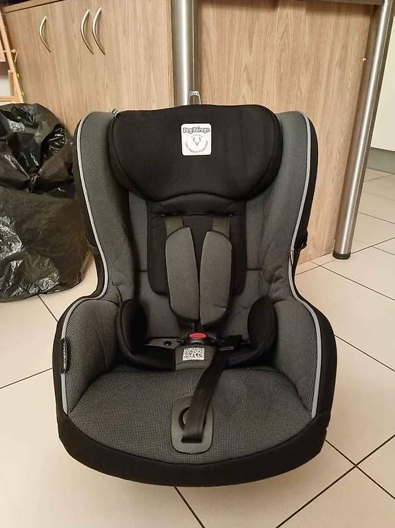 Auto-Kindersitze: Siège PegPerego 9-36 mois – Gebraucht aus Morrens VD von ani_84 1