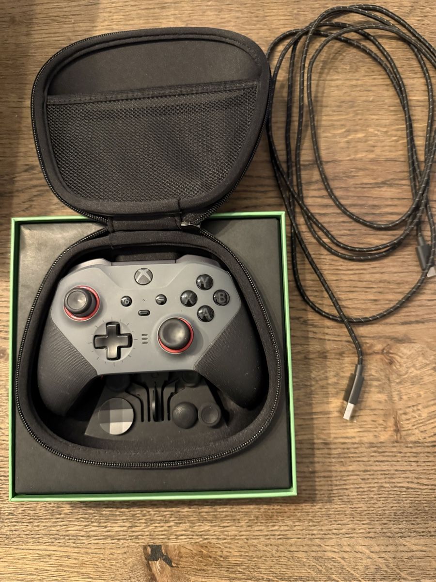 Microsoft Konsolen: Xbox Series X / Samsung G7 / Elite 2  – Gebraucht aus Aadorf von Apoly 5