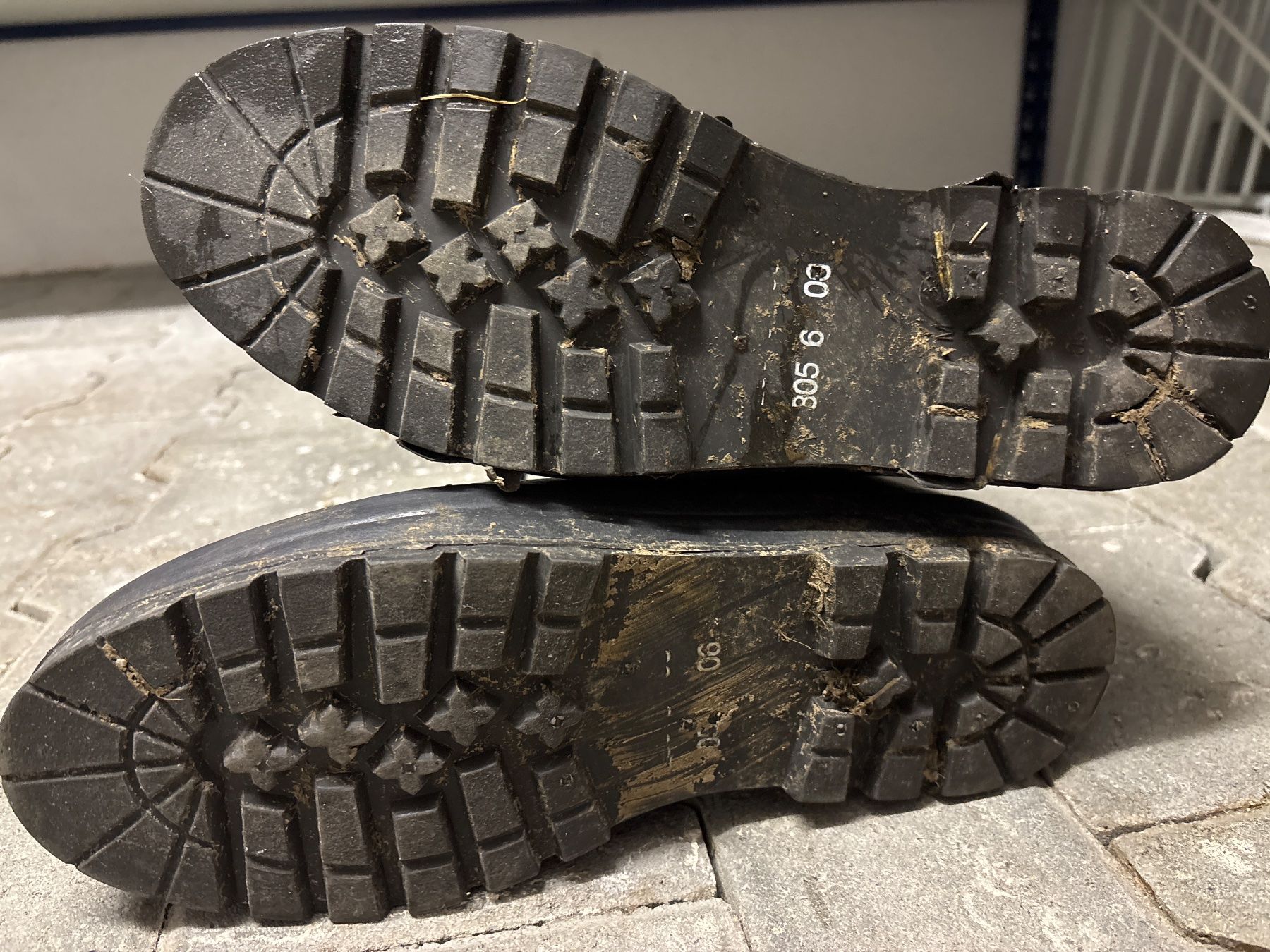 Minerva Chaussures hommes: Militärstiefel - Leder, schwarz – D'occasion à Aarau par aargauer88 3