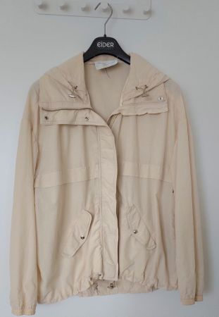 Leichte Jacke