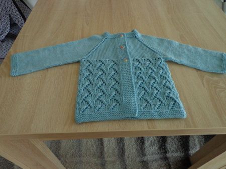 KINDERJÄCKCHEN HANDGESTRICKT