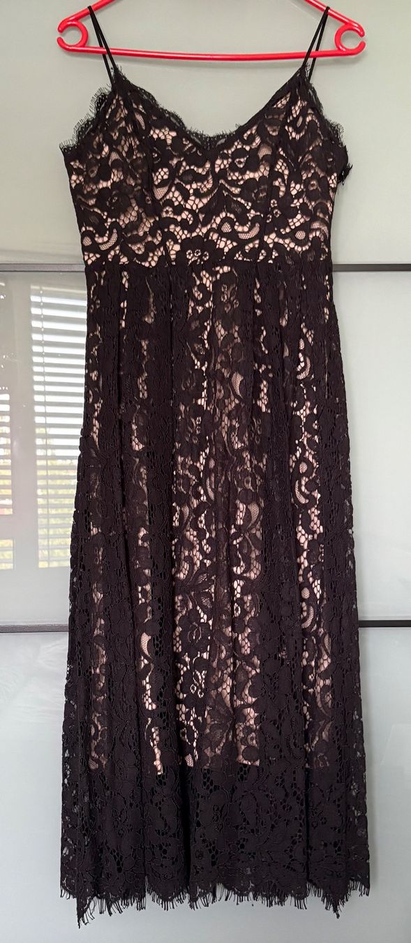 H&M Vestiti: Schönes Spitzenkleid in Schwarz – Usato da Rümlang venduto da Jenni.21