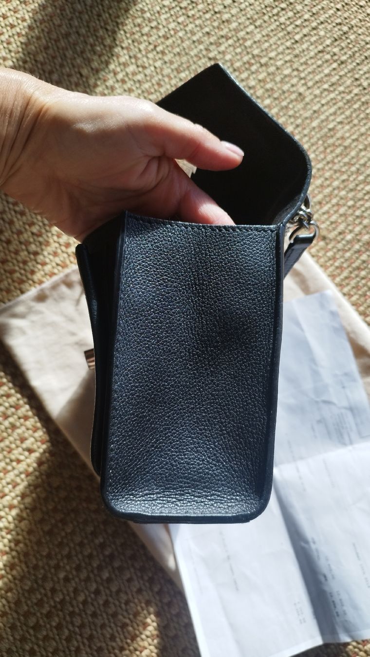 Louis Vuitton Borse da donna: Louis Vuitton Lock me BB bag  with invoice  – Usato da Silvaplana venduto da gin_h6nz 8