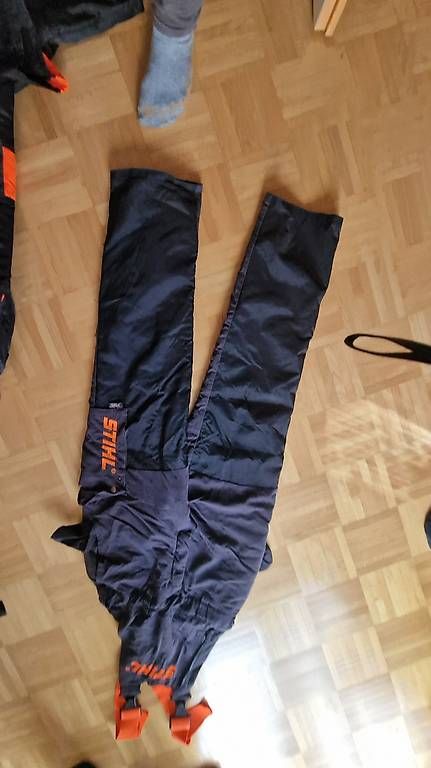 Hosen: Sagerhosen neu – Gebraucht aus Schönenwerd von Hobbyfrick