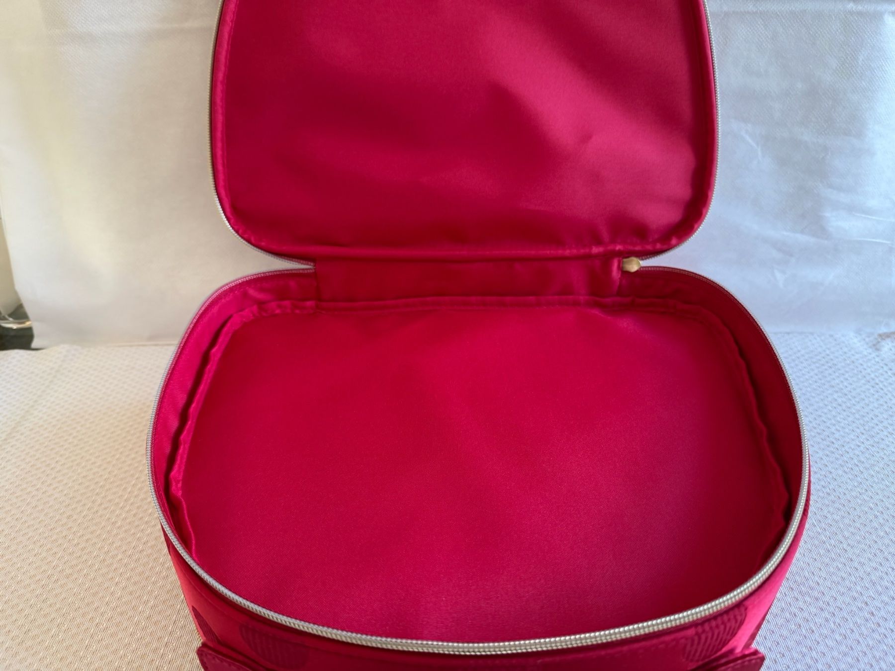 Estée Lauder Custodie per cosmetici: Estée Lauder - Valisette - Trousse de toilette – Usato da Sion venduto da accroshoes 3