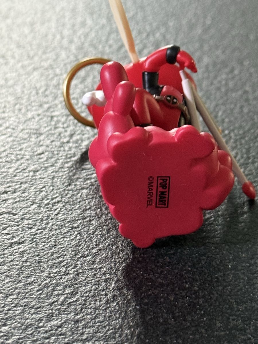 Pop Mart Statuette: Pop Mart - Dead pool cupidon  – Nuovo (secondo la descrizione) da Uvrier venduto da sauma85 2